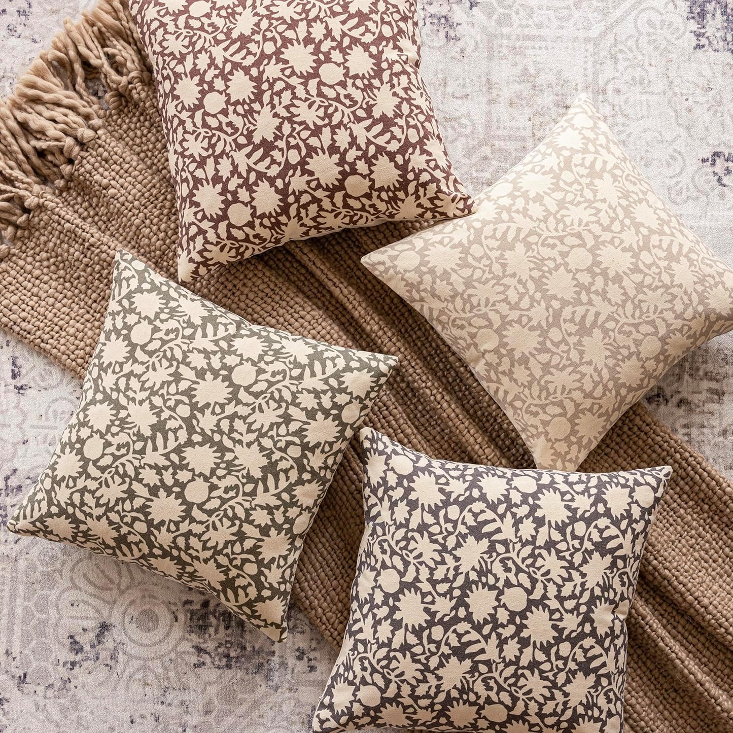 Foindtower Set of 2 Decorative Neutral Floral Throw Pillow Covers Accent Farmhouse Cushion Covers Boho Lumbar Pillowcase for Couch Sofa Bedroom Living Room Home Decor Outdoor,12×20 Inch,Ivory Beige