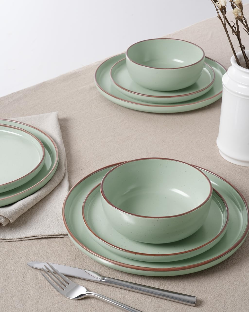 Famiware Mercury Plates and Bowls Sets, 18 Pieces Stoneware Dinnerware Sets, Dishes Set for 6, Microwave and Dishwasher Safe, Light Green