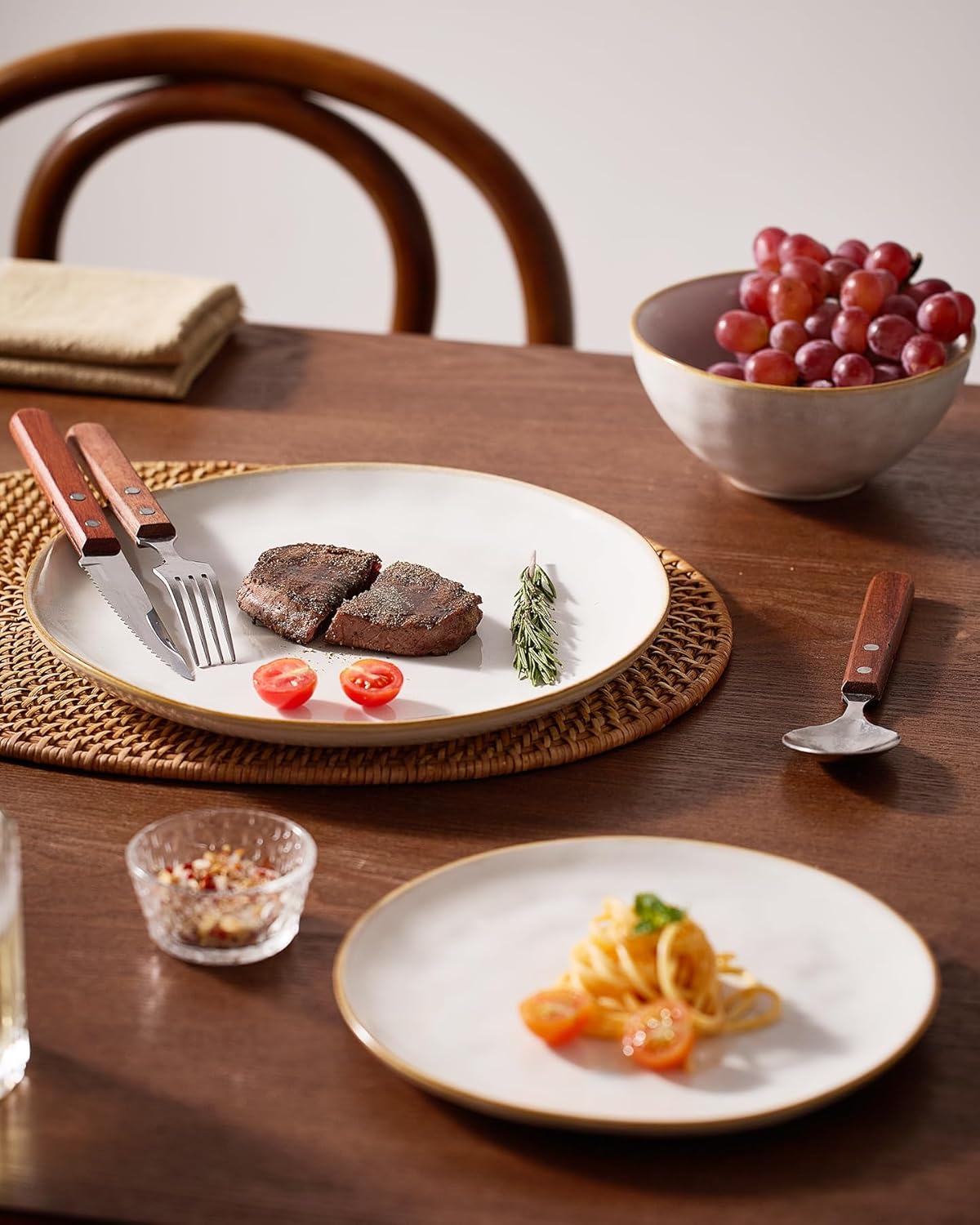 Famiware Ocean Round Plates and Bowls Set, 18 Pieces Dinnerware Sets, Dishes Set for 6, Reactive Glaze, Microwave and Dishwasher Safe, Scratch Resistant, Cappuccino White