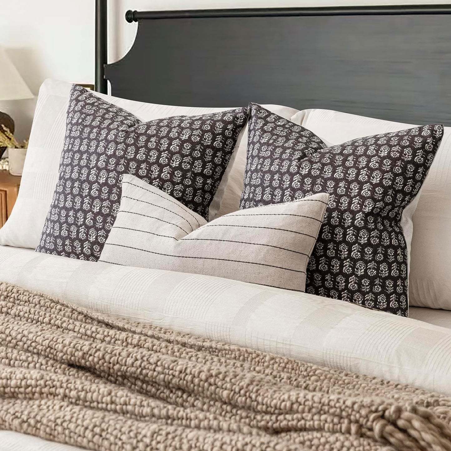 Foindtower Set of 2 Decorative Neutral Floral Print Throw Pillow Covers Vintage Accent Farmhouse Cushion Covers Boho Home Decor for Sofa Couch Chair Bedroom Living Room Outdoor,22×22 Inch,Black