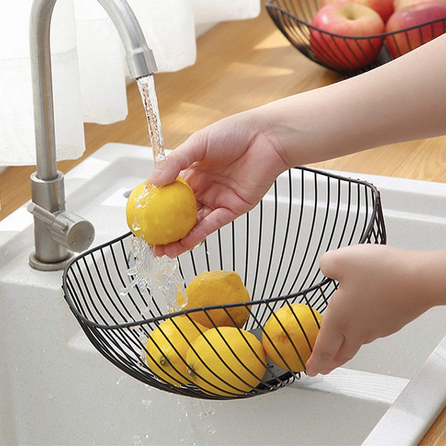 Metal Wire Fruit Basket, Black Fruit Bowl for Kitchen Counter, Fruit Holder Stand Storage Baskets for Countertop, Home Decor, Table Centerpieces, Vegetable Bowls for Fruits, Veggies, Snacks (Black)