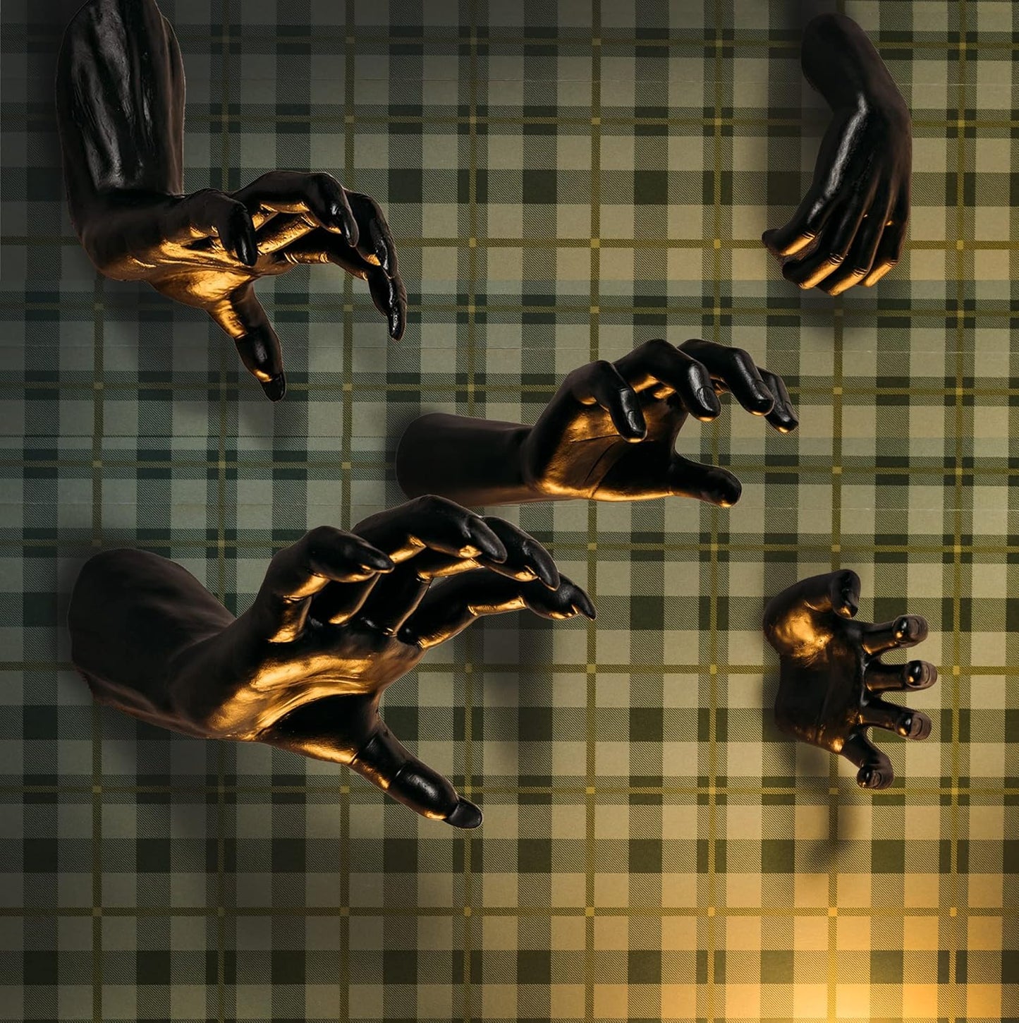 GUTE Creepy Hands Wall Mountable - Hands Hangers Decor, Hand Horror Decorations Aesthetic Goth Gothic Hanging Wall Art Home, House Decoration, Sculpture (Reaching, 1 Piece)